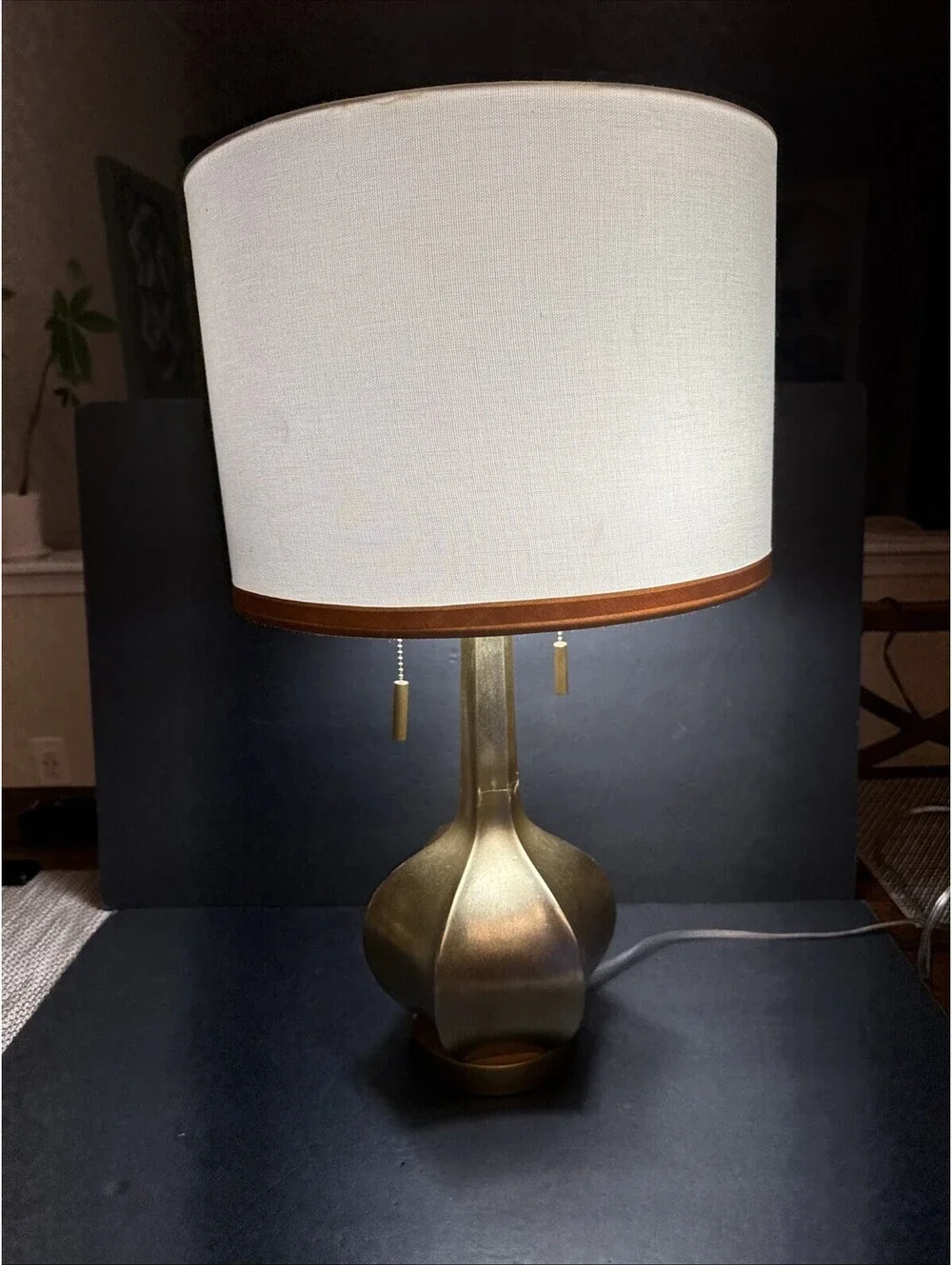Modern Gold Table Lamp Living Room / Bedroom 26” Tall Read